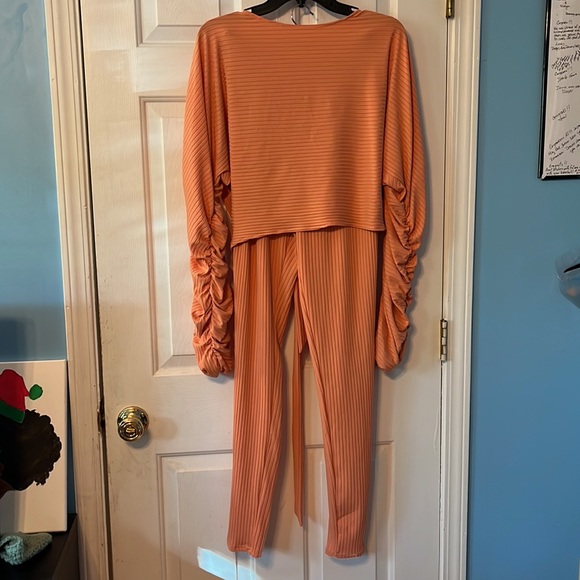 New without tags size medium two piece pant set. - Picture 2 of 3